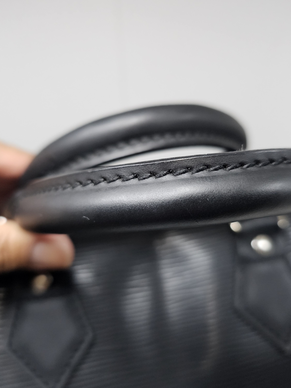 Louis Vuitton Epi Black Structured Leather Travel Holdall Bag - Picture 12 of 16